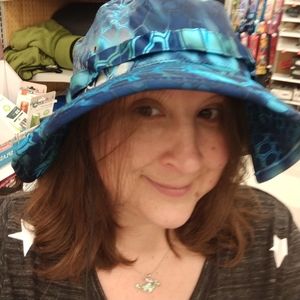 Meet your Posher, Denise